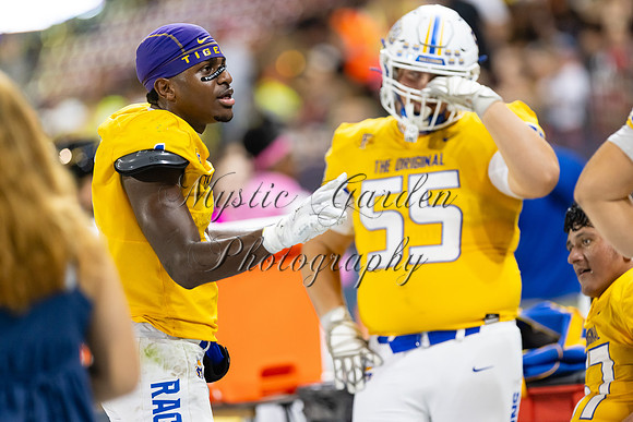 FHSFB-092426-59401