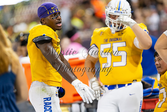 FHSFB-092426-59402