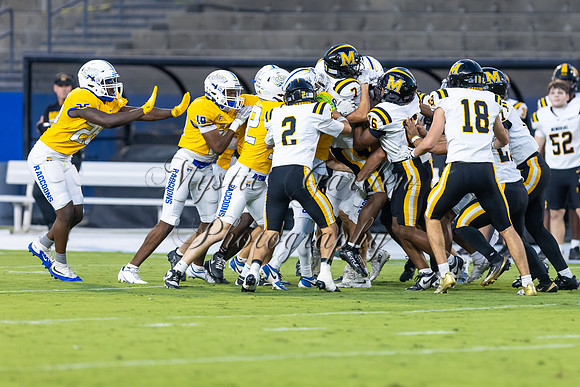 FHSFB-092426-59004