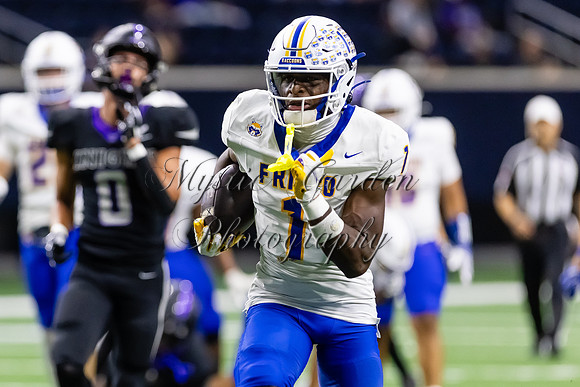 FHSFB-091126-58189